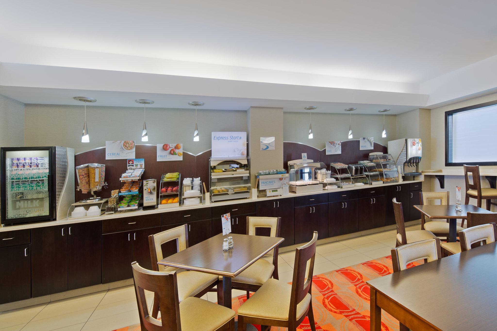 Holiday Inn Express Harrisburg I-81 - Hershey By Ihg Manadahill Zewnętrze zdjęcie