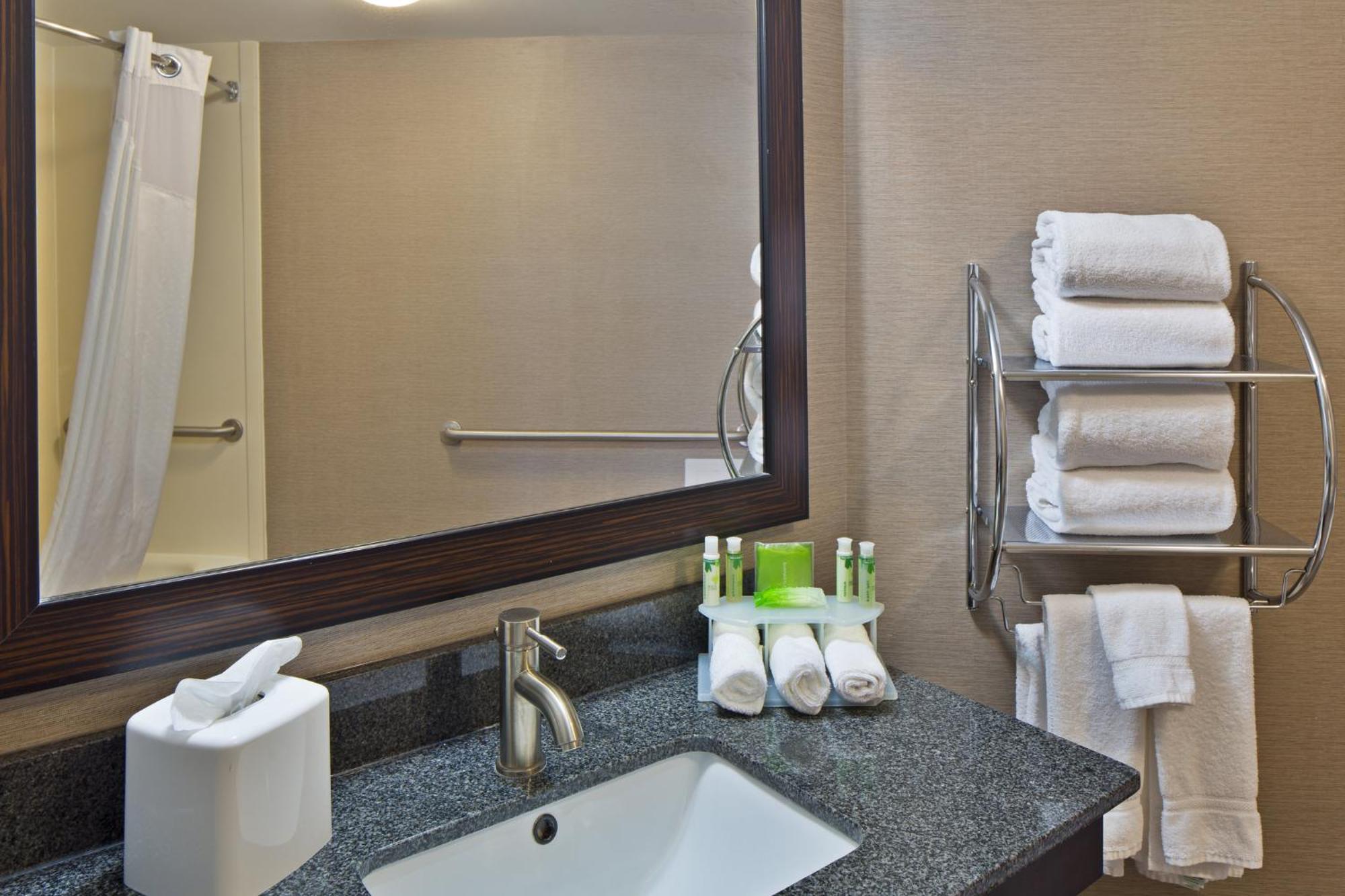 Holiday Inn Express Harrisburg I-81 - Hershey By Ihg Manadahill Zewnętrze zdjęcie