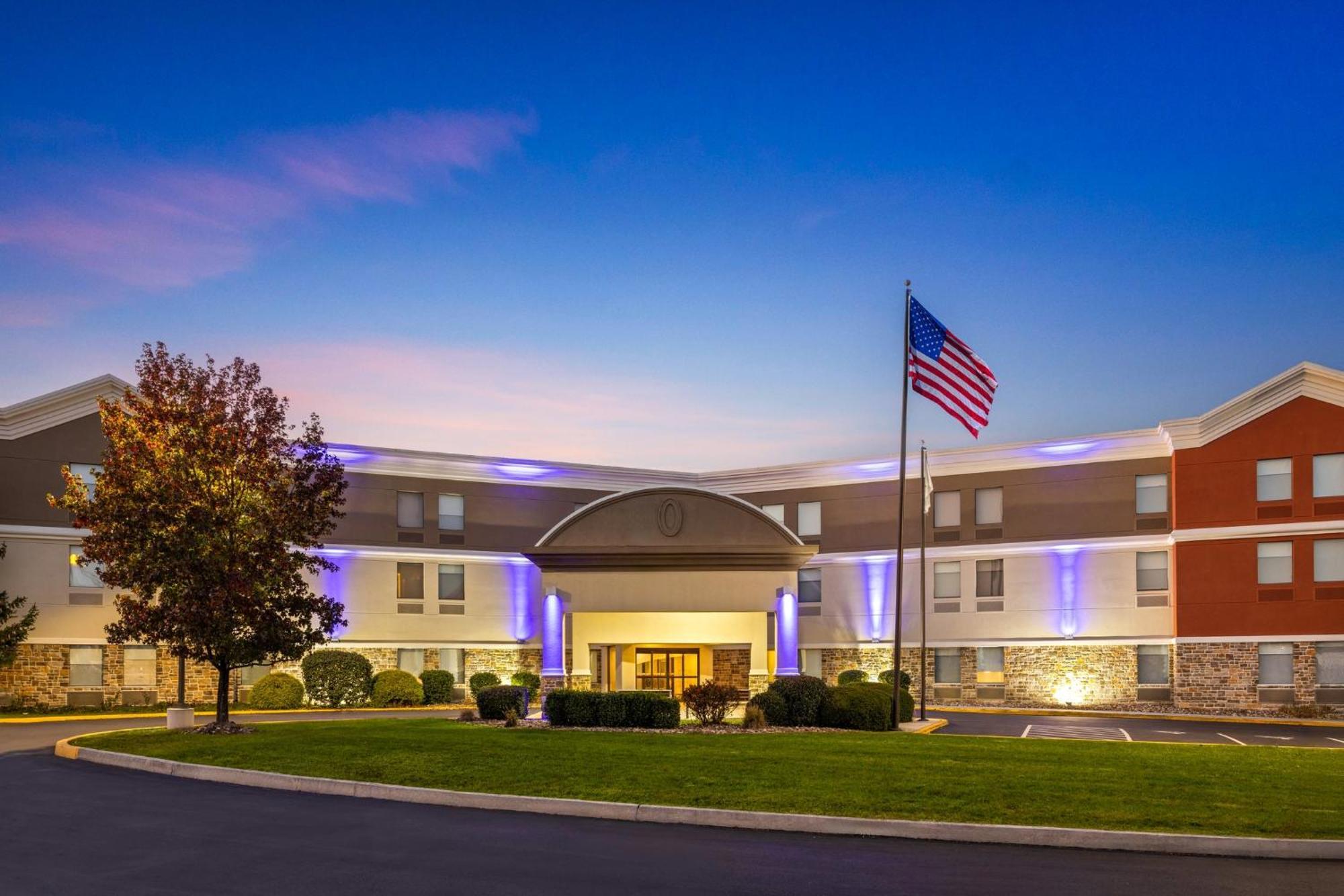 Holiday Inn Express Harrisburg I-81 - Hershey By Ihg Manadahill Zewnętrze zdjęcie